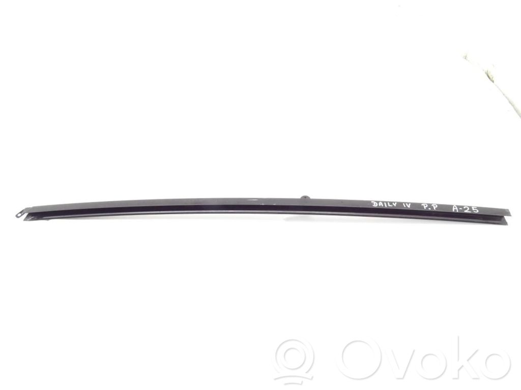 Iveco Daily 4th gen Door glass rail 
