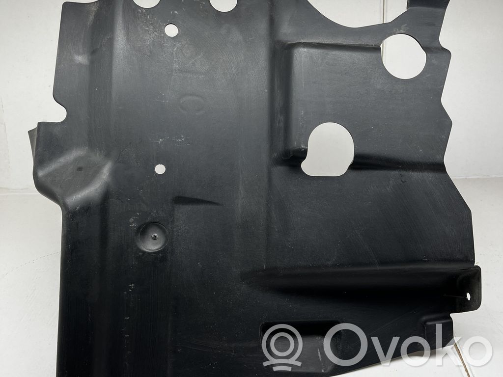 Muu moottoritilan osa   68065531AD