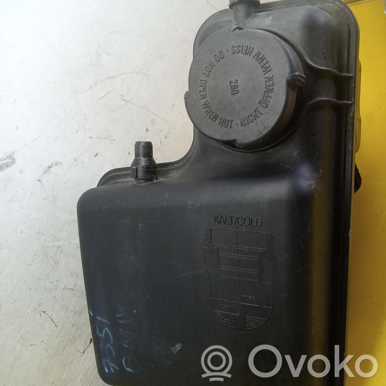 BMW 7 E65 E66 Kuro išsiplėtimo bakelis 