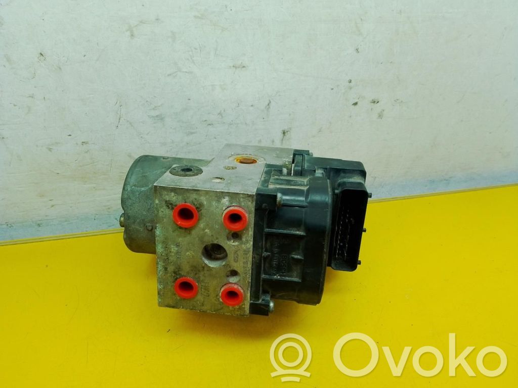 Audi A4 S4 B5 8D Bomba de ABS 