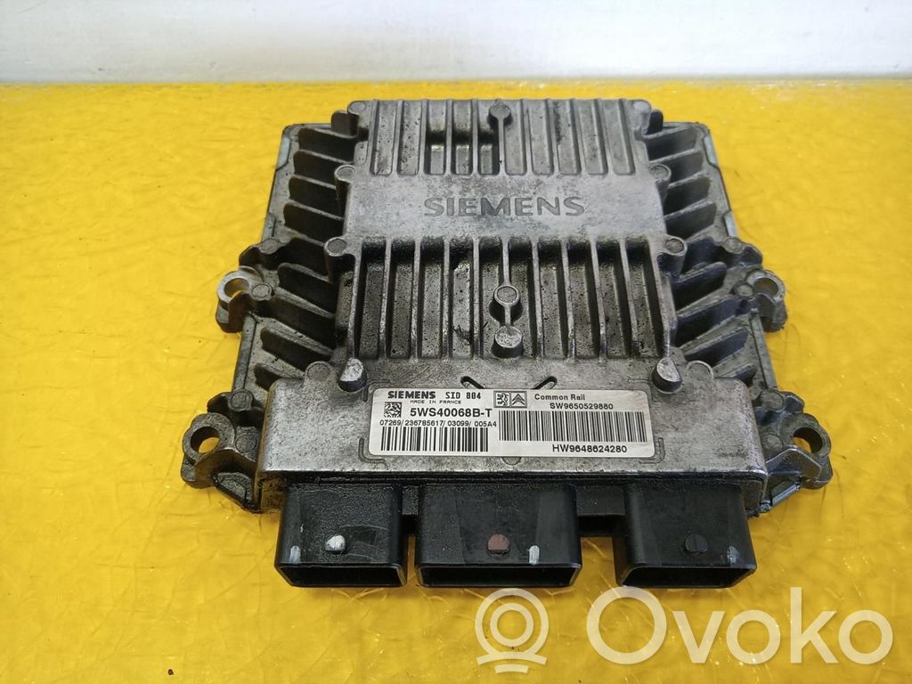 Unité de commande, module ECU de moteur   5WS40068BT
