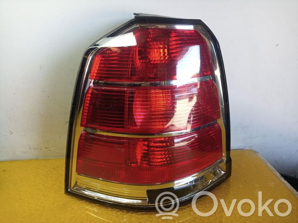 Opel Zafira B Lampa tylna 