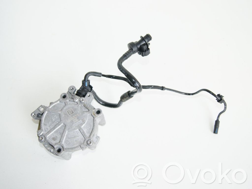 Audi A3 S3 8V Vacuum pump 