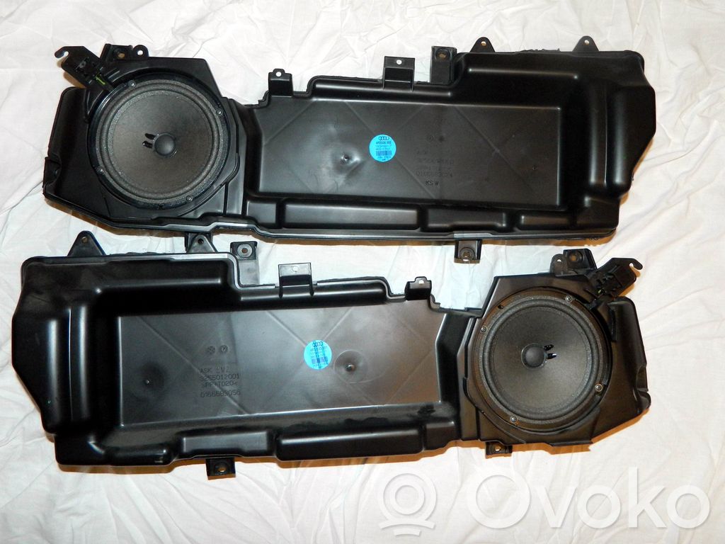 Audi A6 S6 C6 4F Altavoz de la puerta delantera 