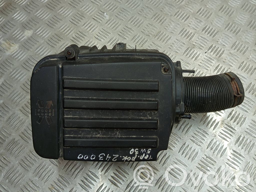 Audi A3 S3 8P Luftfilterkasten 