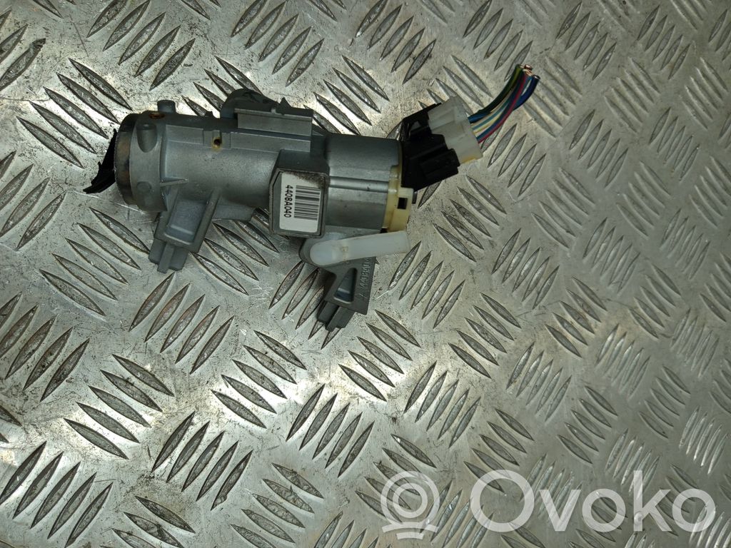 Užvedimo spynelė   4408A040