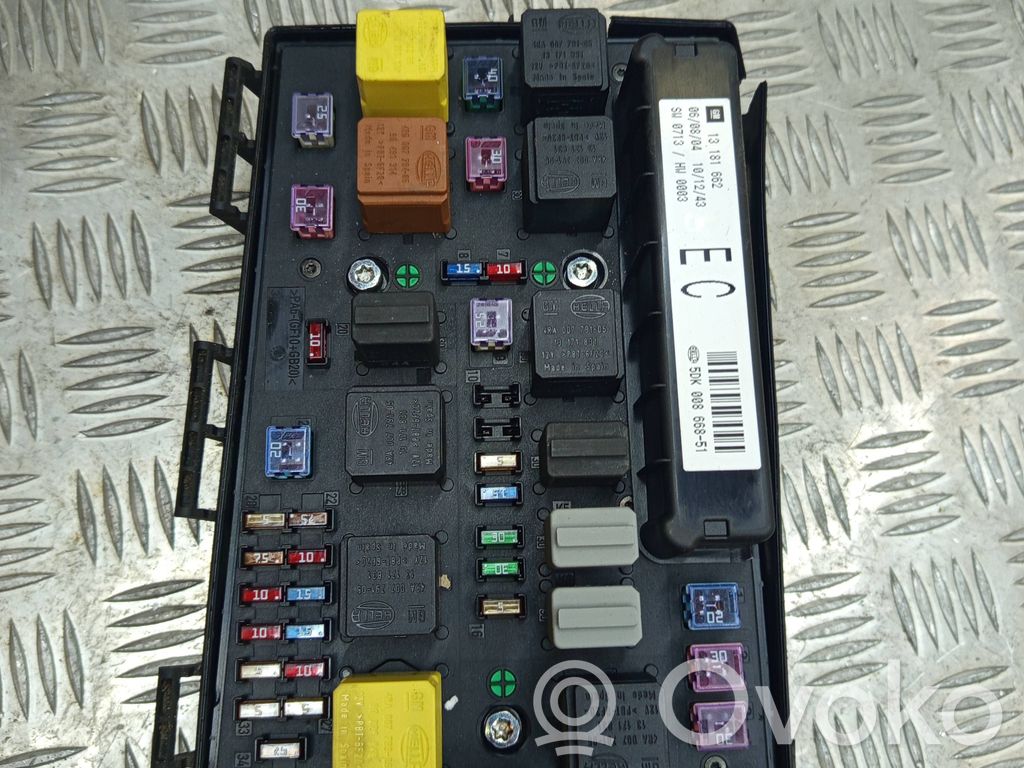 Opel Astra H Sulakemoduuli 