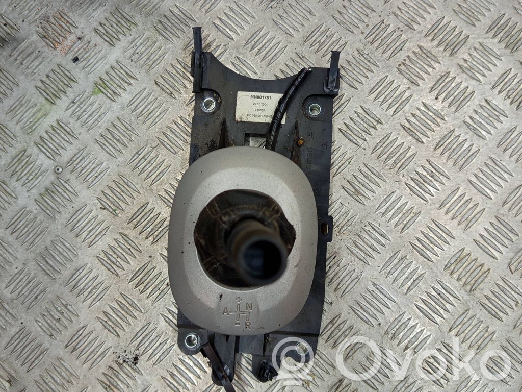 Selector caja de cambios   MN901761,019855,40036000185905