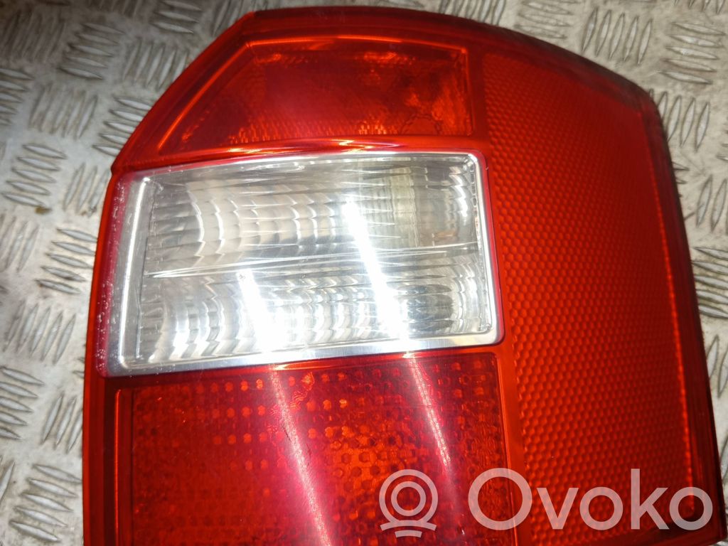 Audi A4 S4 B6 8E 8H Lampa tylna 