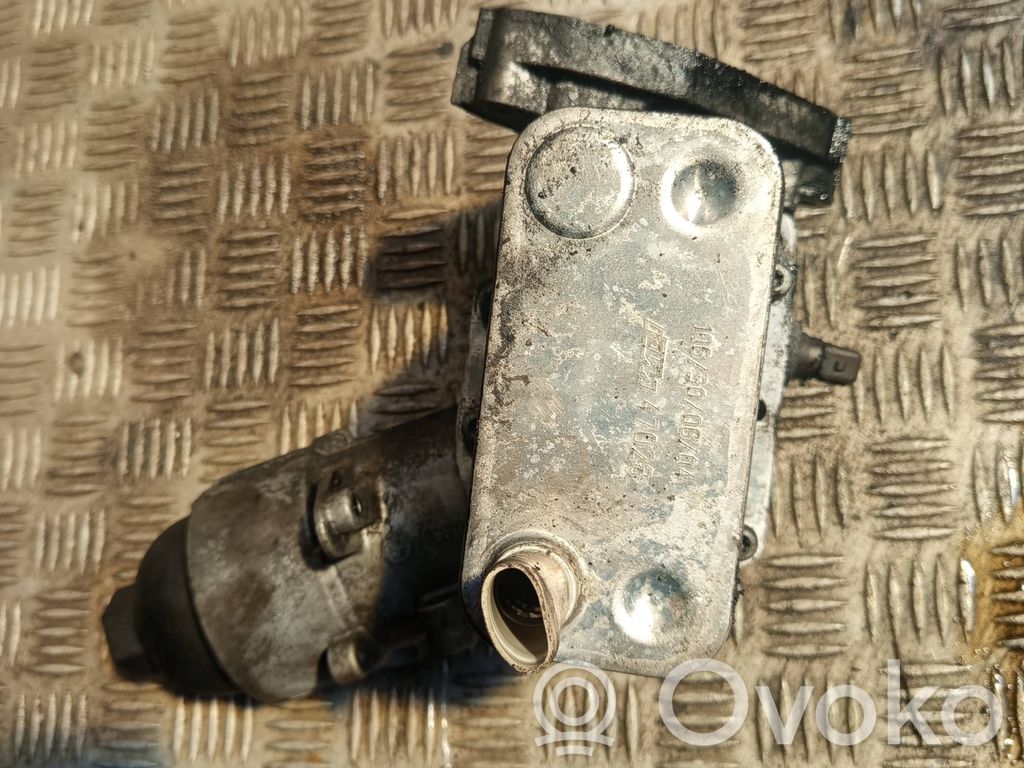 BMW 5 E60 E61 Öljynsuodattimen kannake 