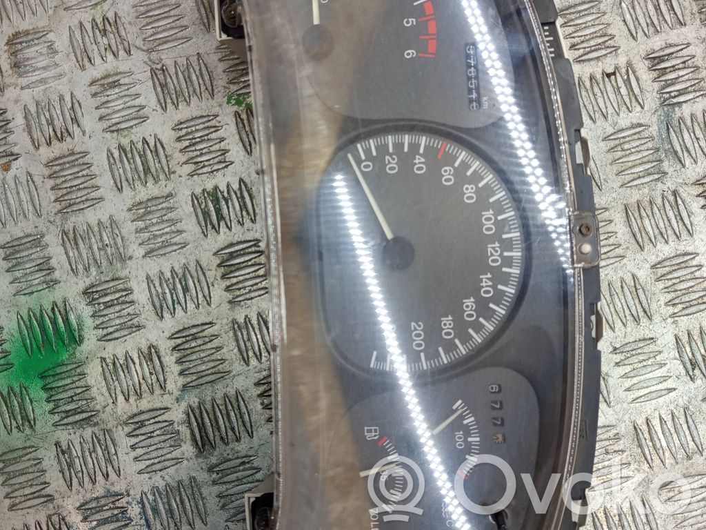 Opel Sintra Speedometer (instrument cluster) 