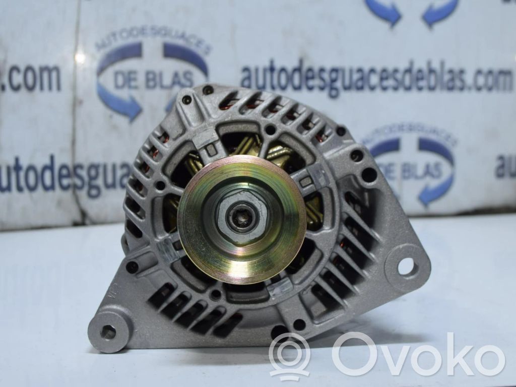 Audi A4 S4 B5 8D Generatorius 