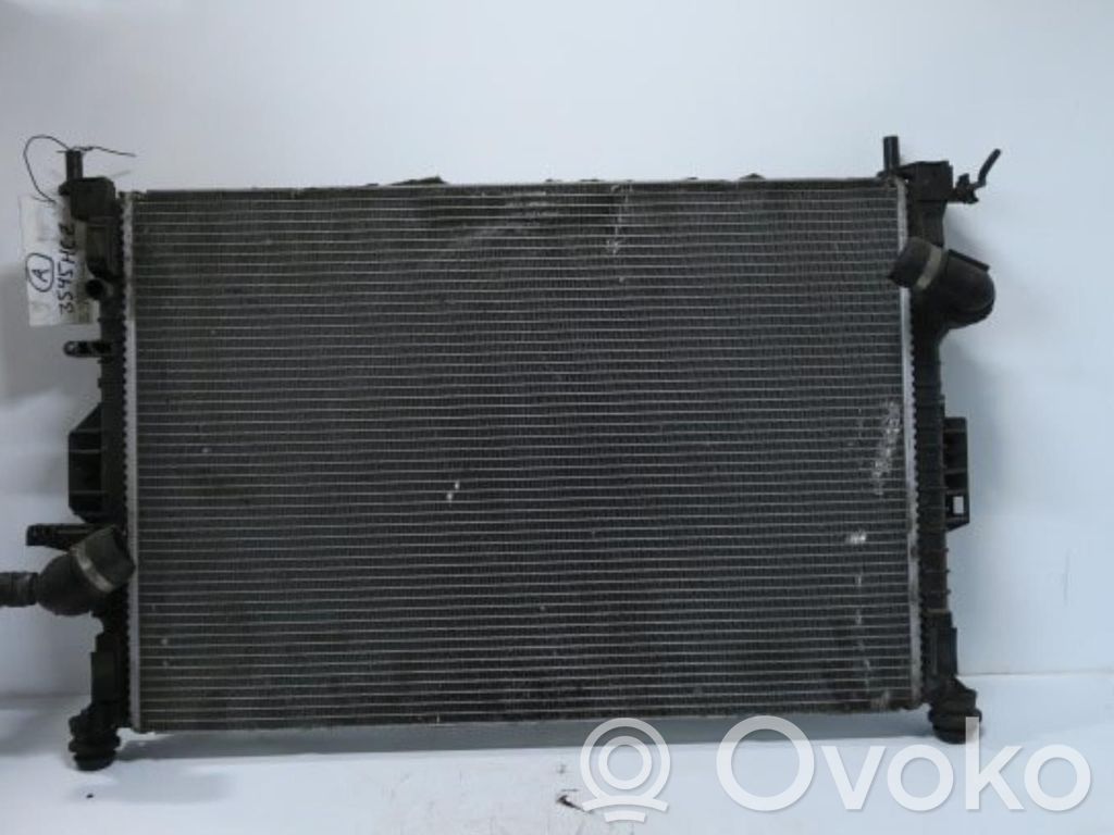 Ford Focus Dzesēšanas šķidruma radiators 