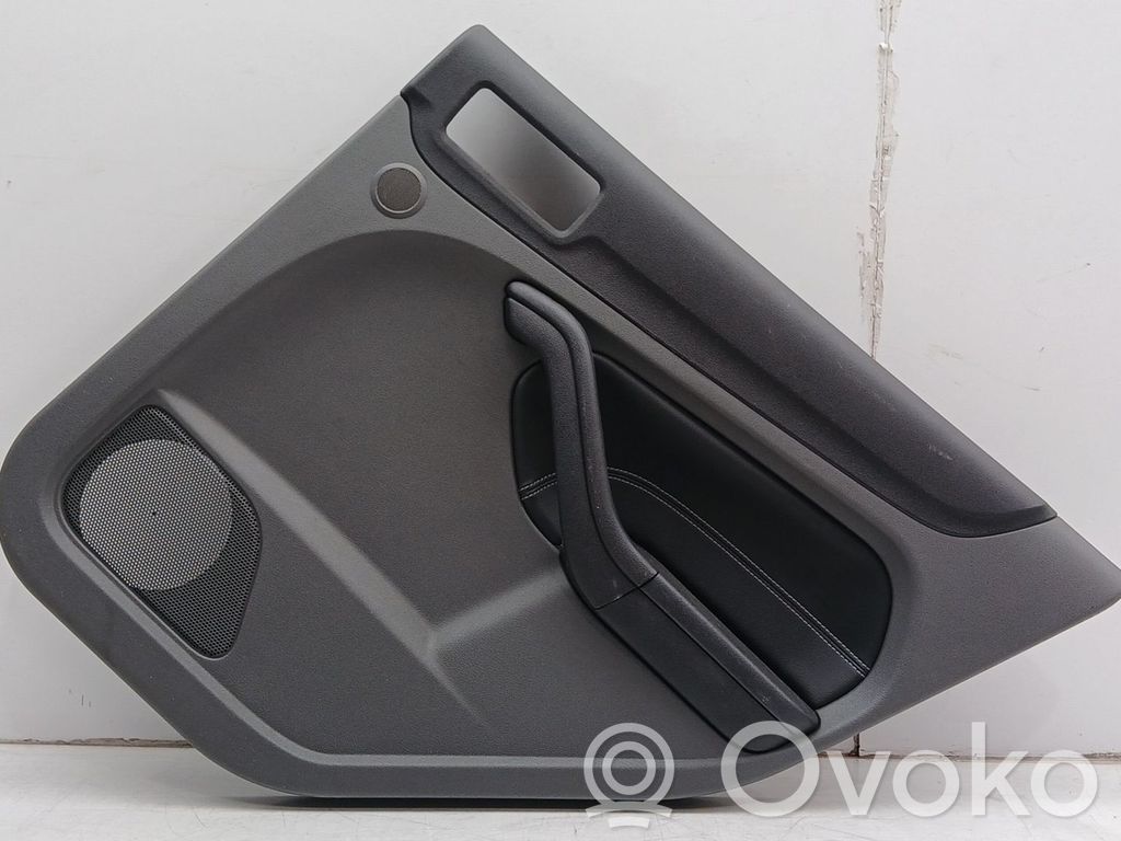 Ford Focus Apšuvums aizmugurējām durvīm 