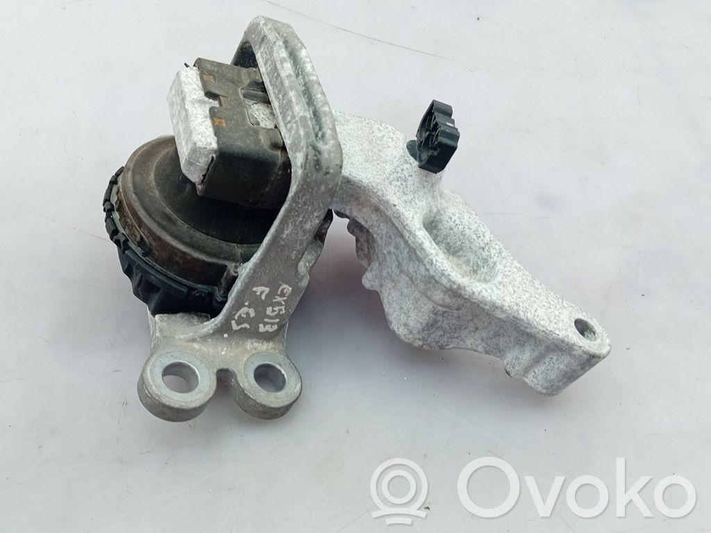 Engine mount bracket