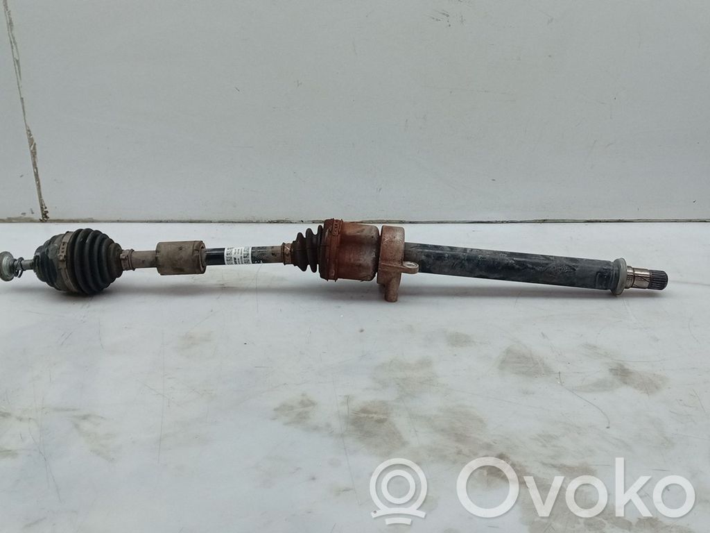 Eje de transmisión delantero   8681524