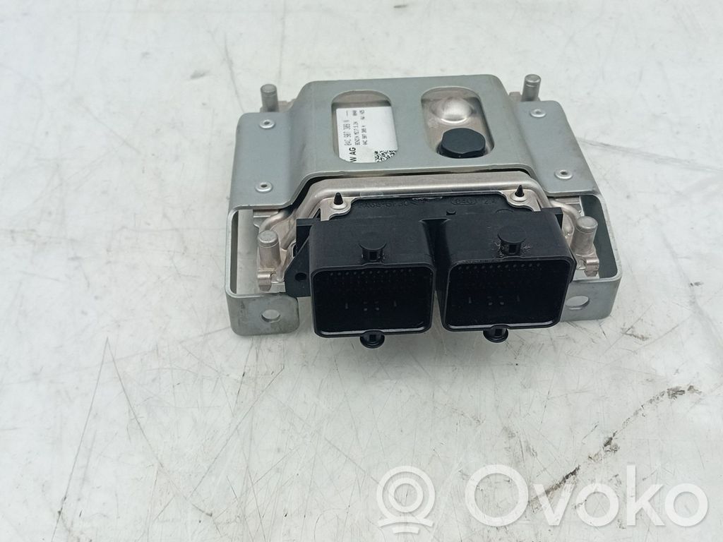 Engine control unit/module   04C907309N