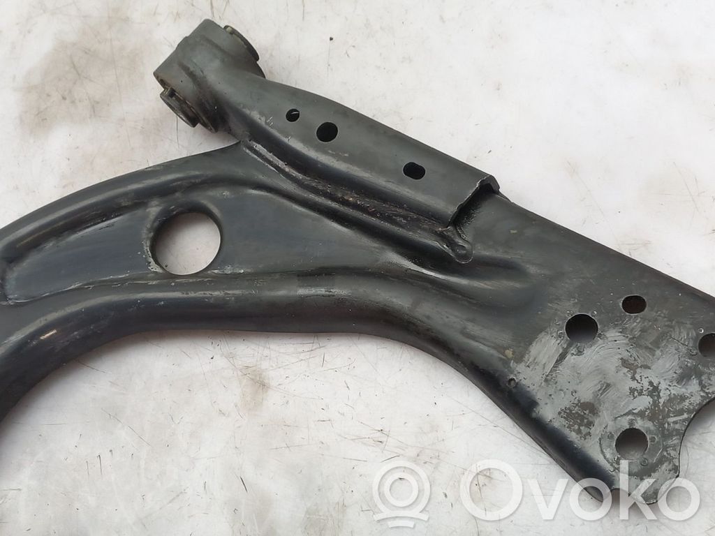 Front control arm   1682729580,1682729680,1682736580,1682736880,3637430,9672192480,9678311280,9678311380,9800596580,9800596680,9803434080,9807914180,9807914280,9820081280,9820081380,9820381580,9820381680,9822761180,9822761280,9831088280,9846329280,9846329380,9846329780,9846329880