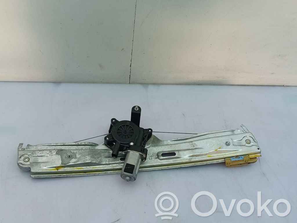 Fiat Tipo Mechanizm podnoszenia szyby tylnej bez silnika 