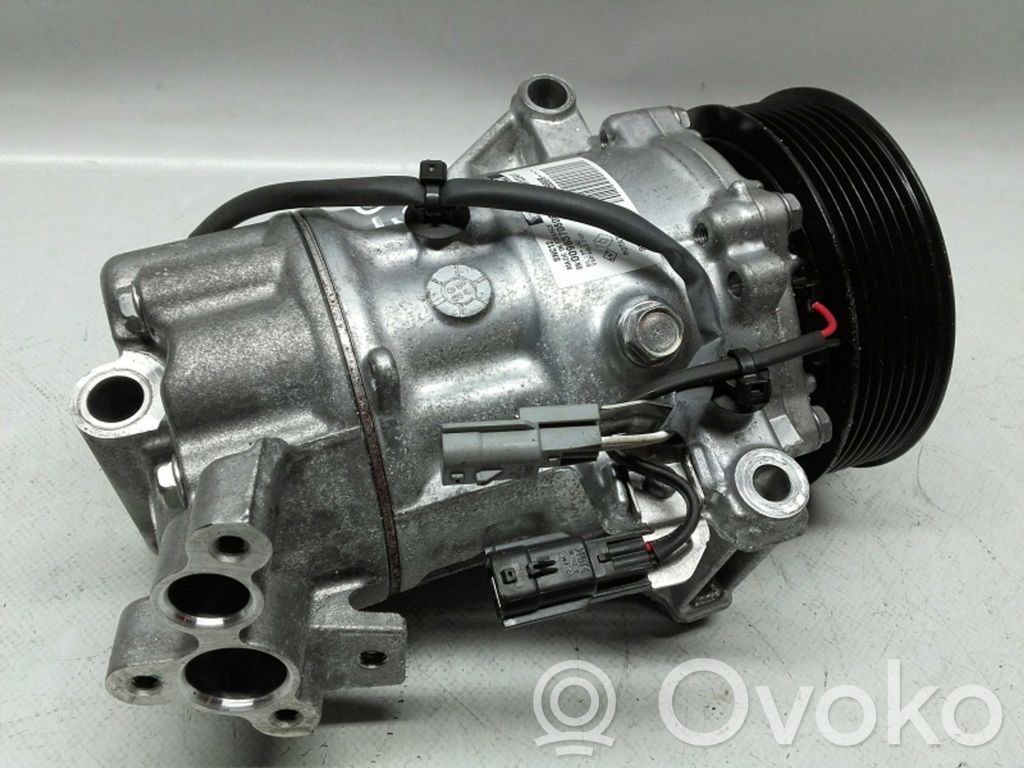 Ilmastointilaitteen kompressorin pumppu (A/C)   926002888R