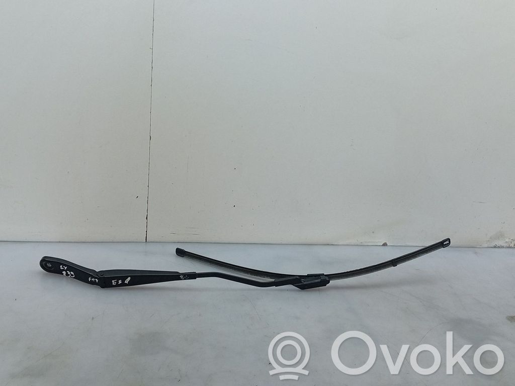 Volvo V40 Braccio della spazzola tergicristallo anteriore