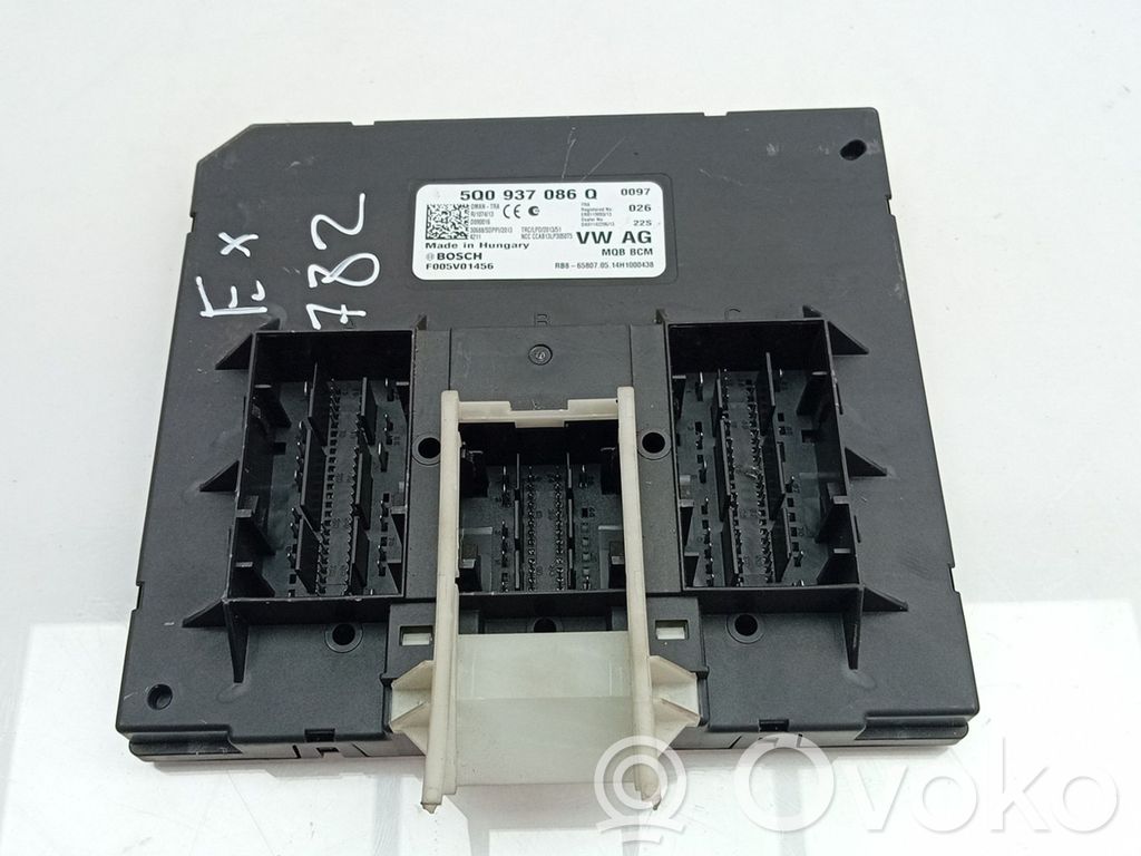 Mukavuusmoduuli   5Q0937086Q