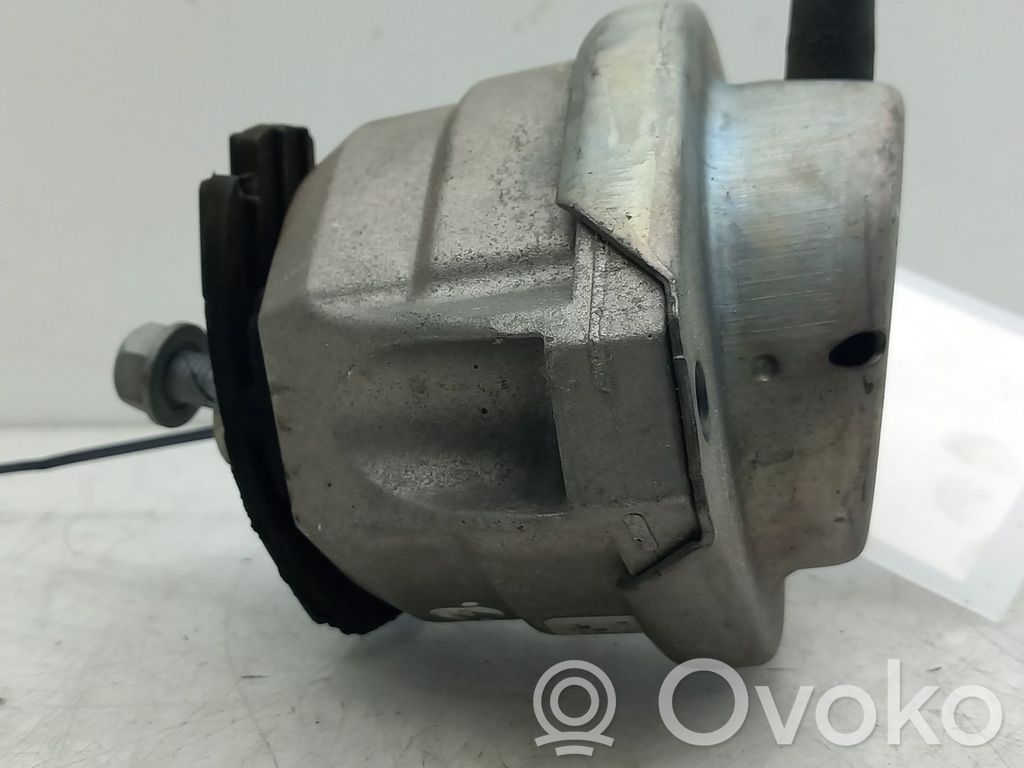 BMW 5 E60 E61 Engine mount bracket 