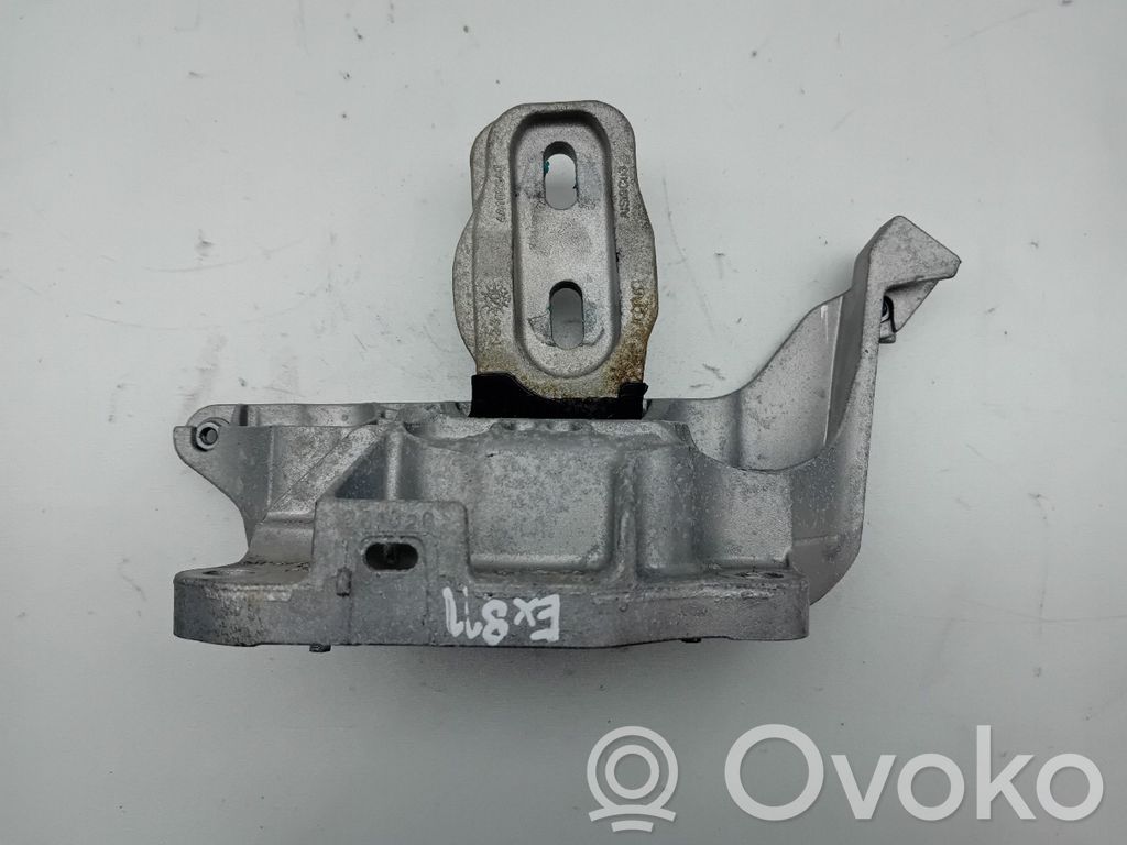 DS Automobiles 3 Crossback Engine mount bracket 