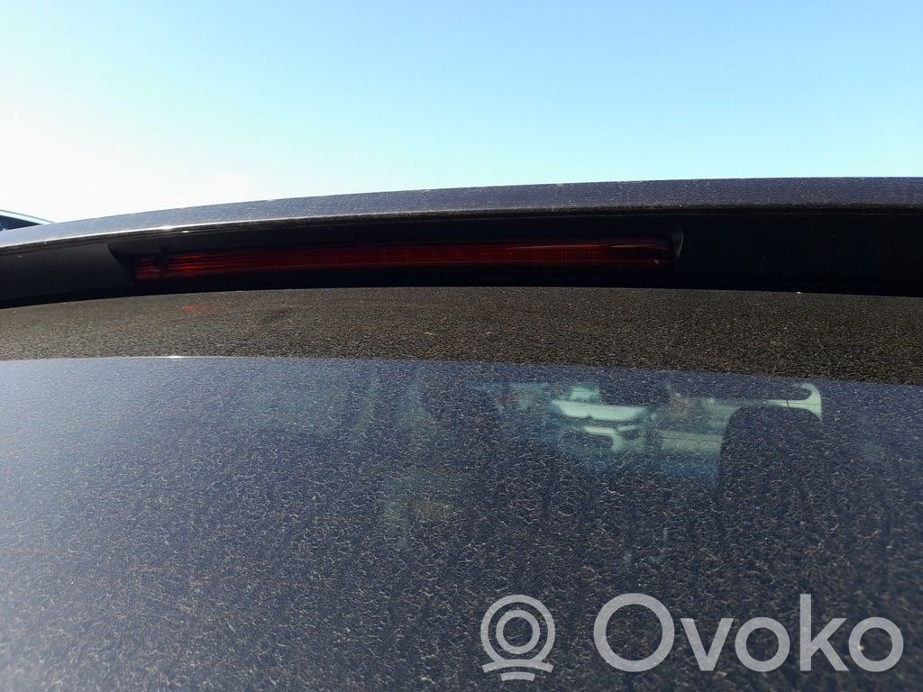 Porsche Cayenne (9PA) Troisième feu stop