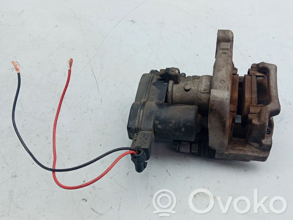 Citroen C4 III e-C4 Tylny zacisk hamulcowy 