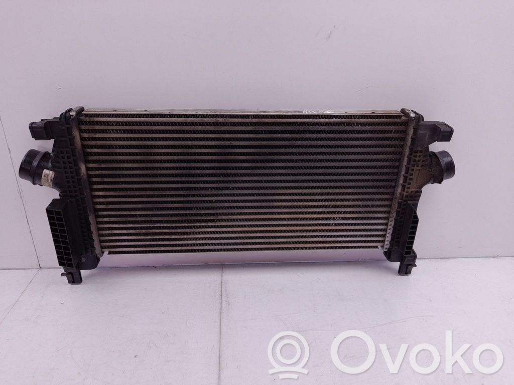 Opel Astra J Välijäähdyttimen jäähdytin