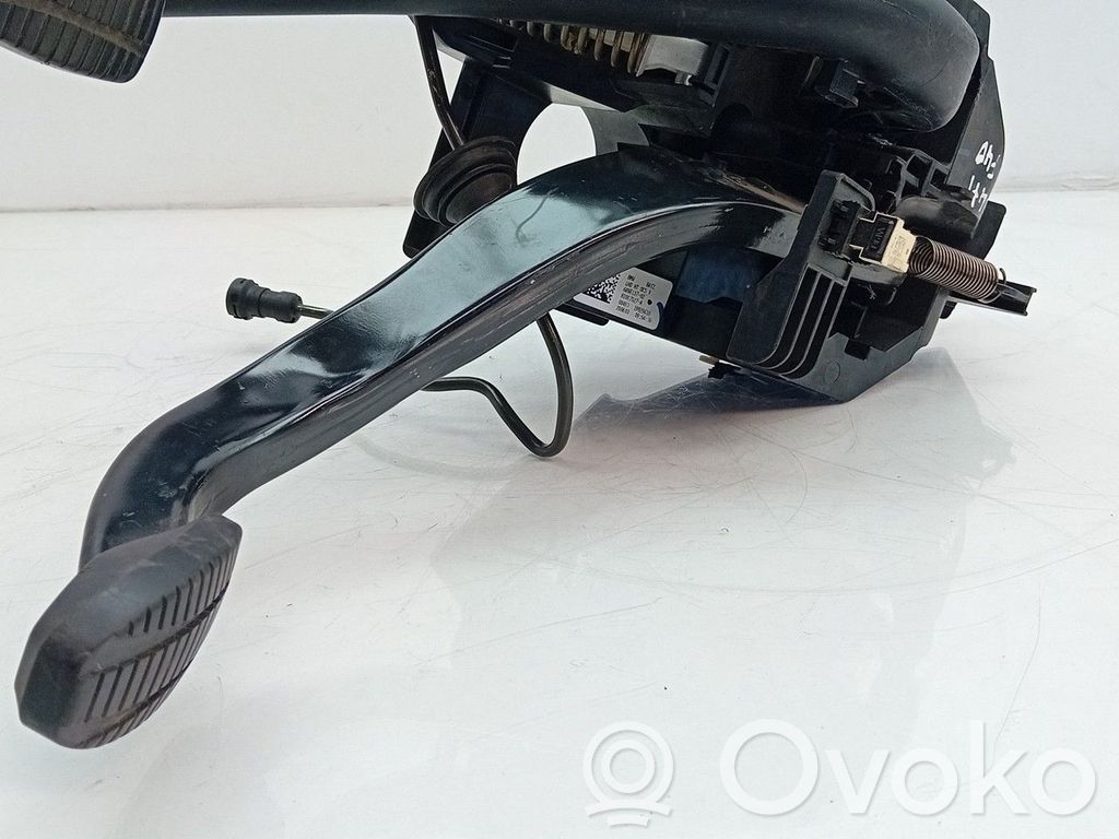 BMW 1 F40 Pédale de frein