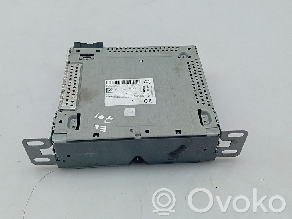 Renault Twingo III Panel / Radioodtwarzacz CD/DVD/GPS