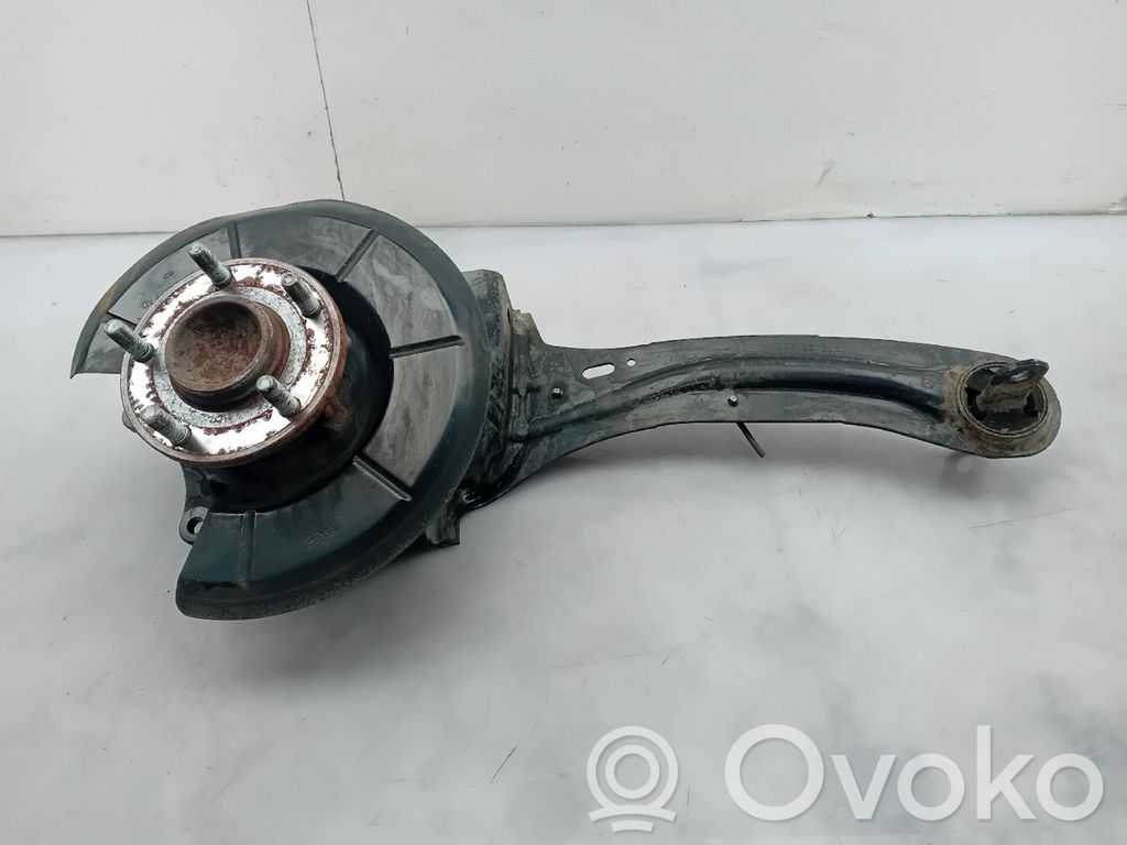 Achsschenkel hinten   C23628250