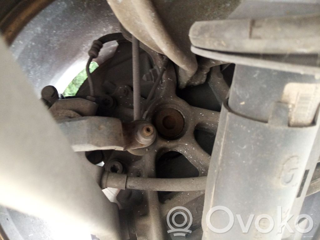 Peugeot 407 Braț cu fuzetă spate 