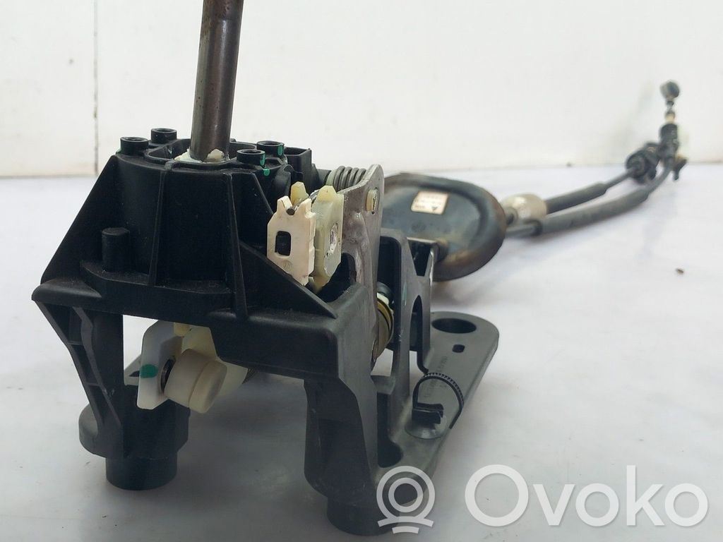 Peugeot 208 I Palanca/selector de cambios 