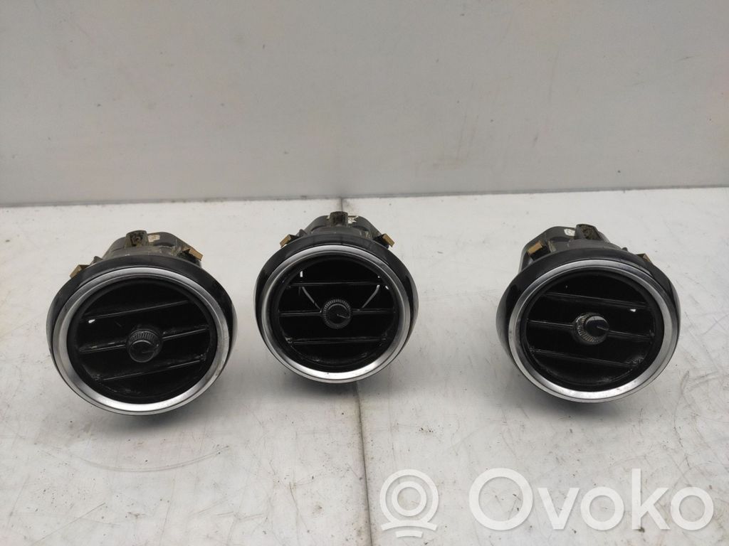 Mercedes-Benz GLC X253 C253 Griglia di ventilazione centrale cruscotto
