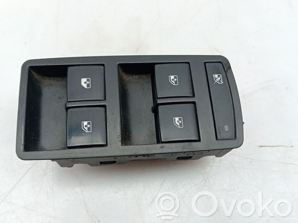 Opel Insignia A Interruptor del elevalunas eléctrico 