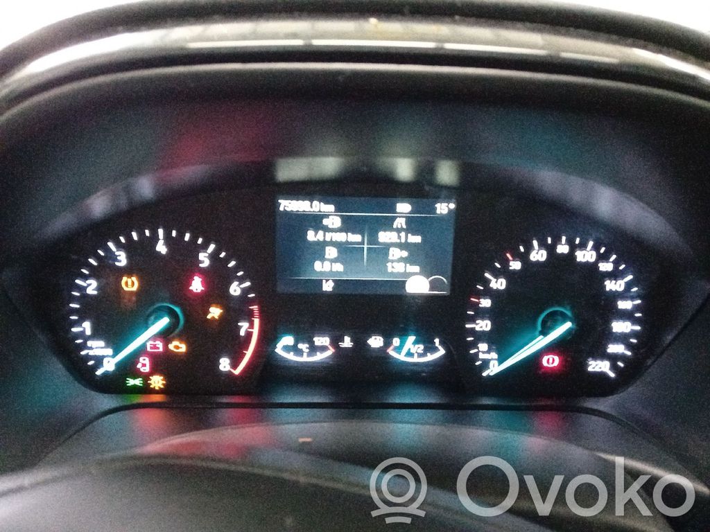 Ford Puma Geschwindigkeitsmesser Cockpit 