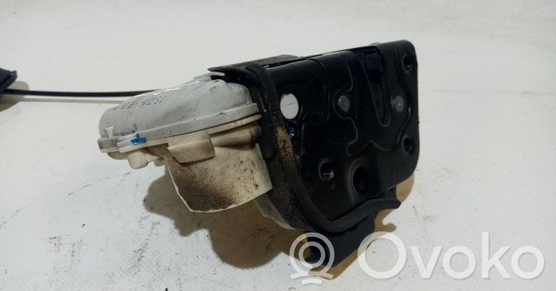 Audi A4 S4 B7 8E 8H Türschloss vorne 