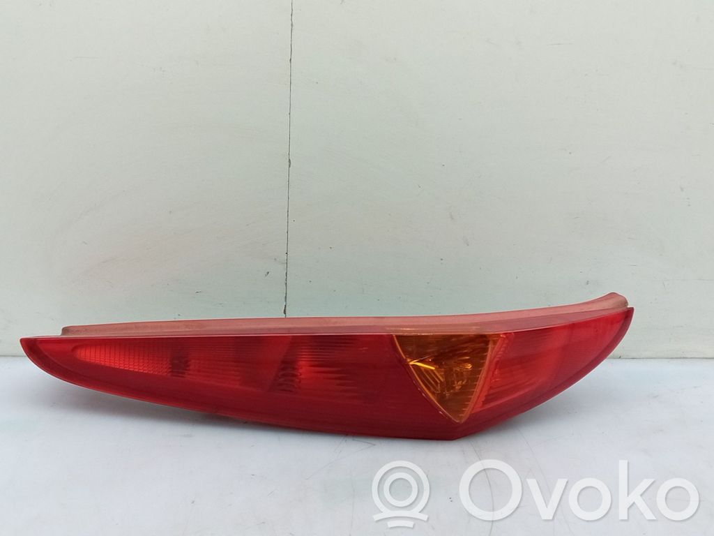 Fiat Punto (188) Lampă spate în capacul portbagajului 