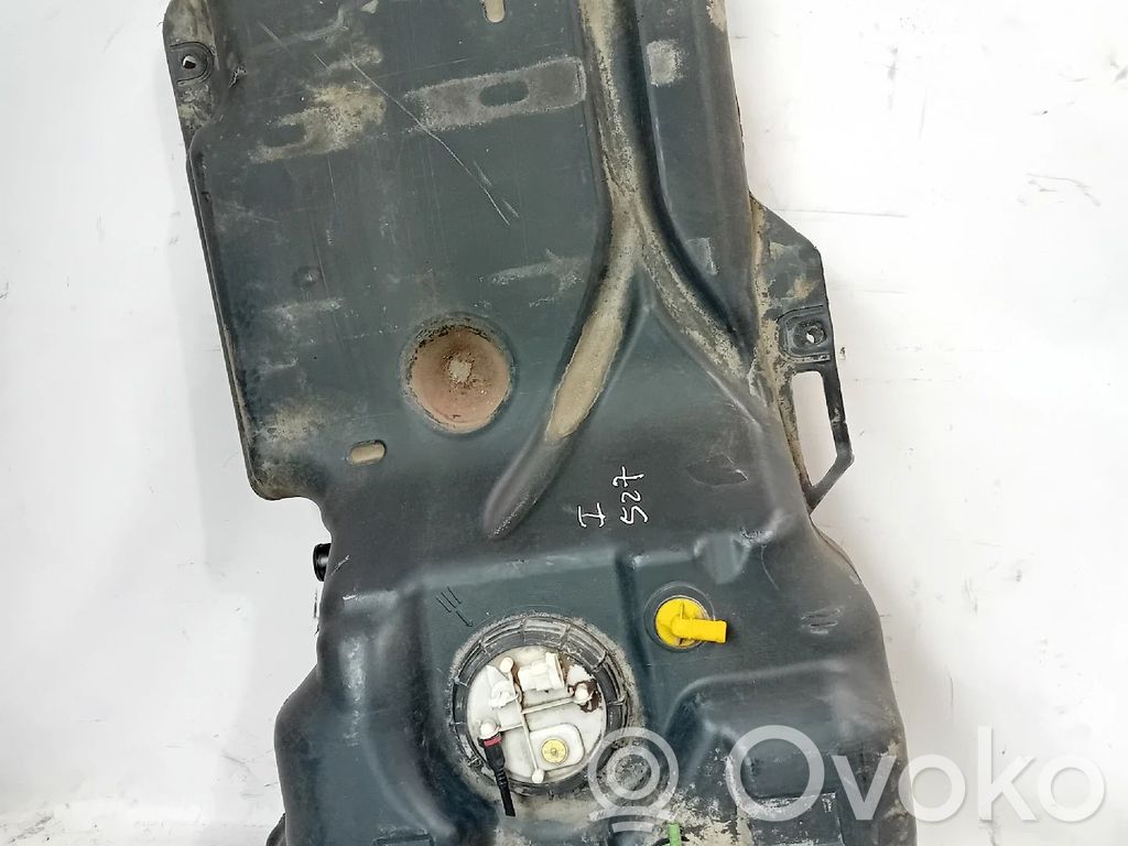 Depósito de combustible   8200099598