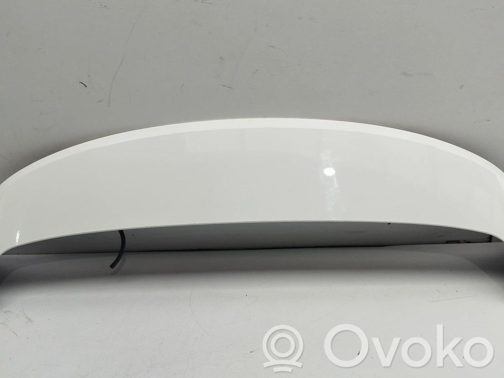 Spoiler lunetă/portbagaj   9804050777