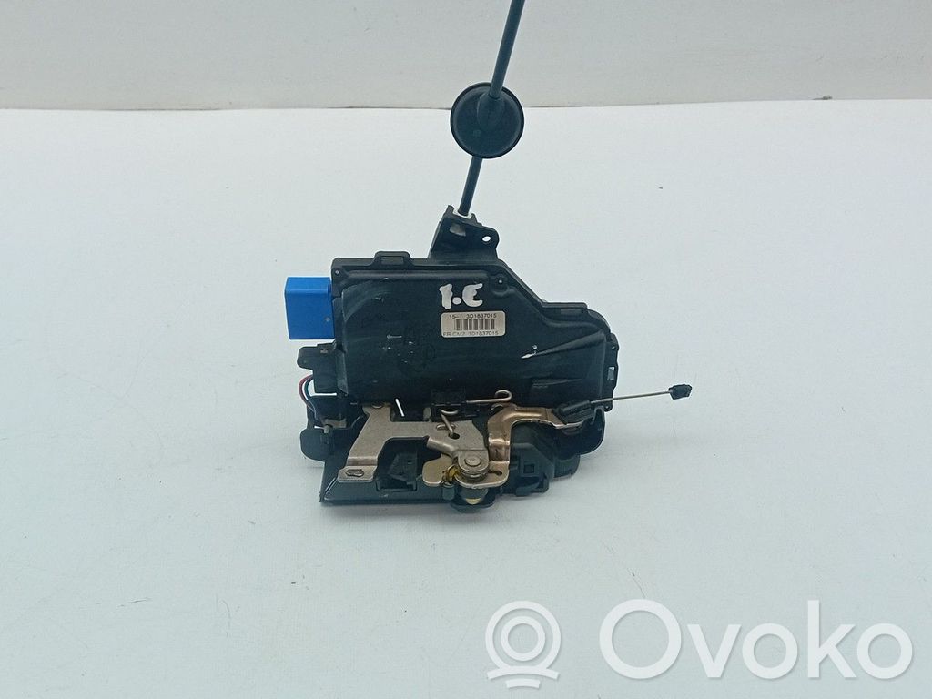 Volkswagen Golf V Serratura portiera anteriore