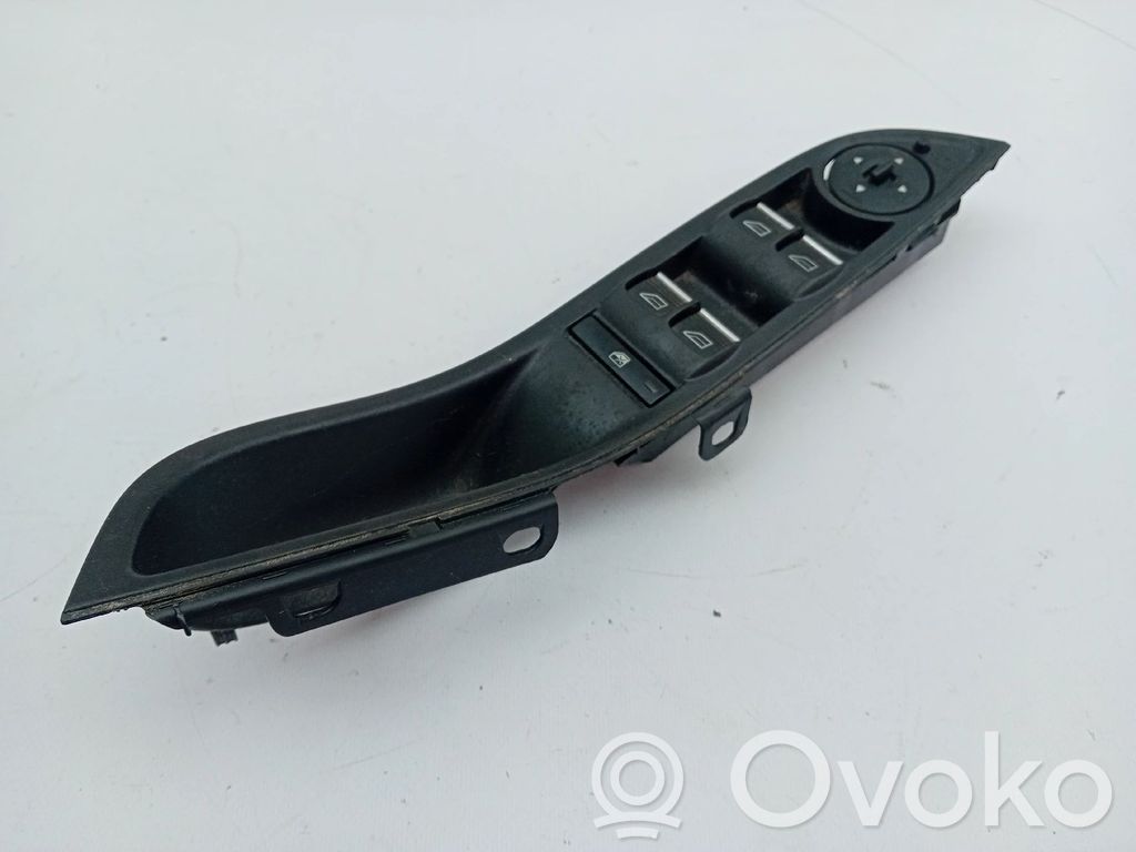 Interrupteur commade lève-vitre   BM51A240A41DDW