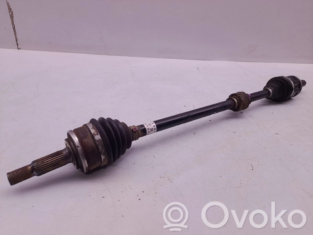 Toyota Yaris XP210 Arbre d'entraînement avant 