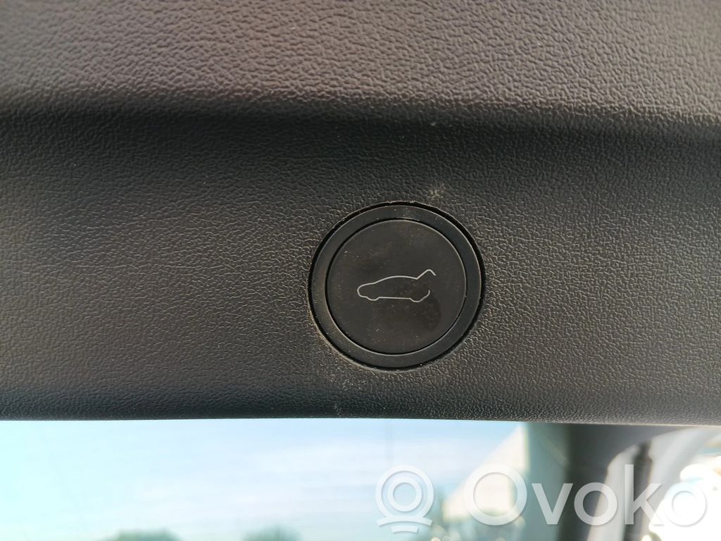 Tesla Model Y Zamek tylnej klapy bagażnika 