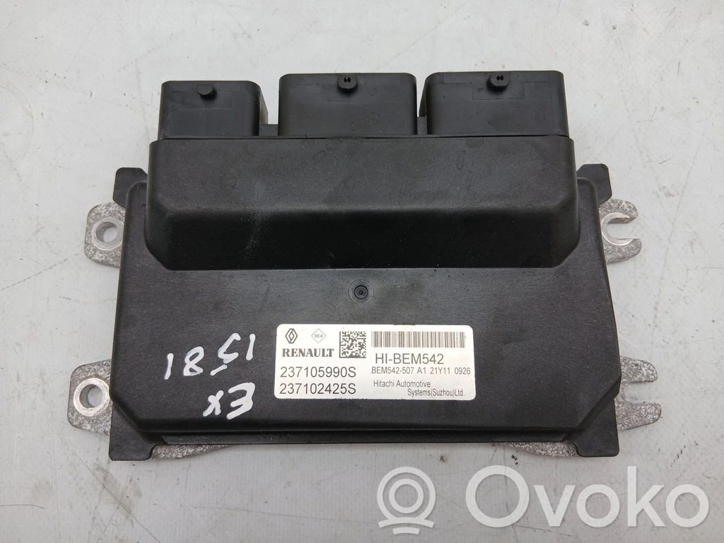 Unidad de control/módulo del motor   237105990S,237102425S