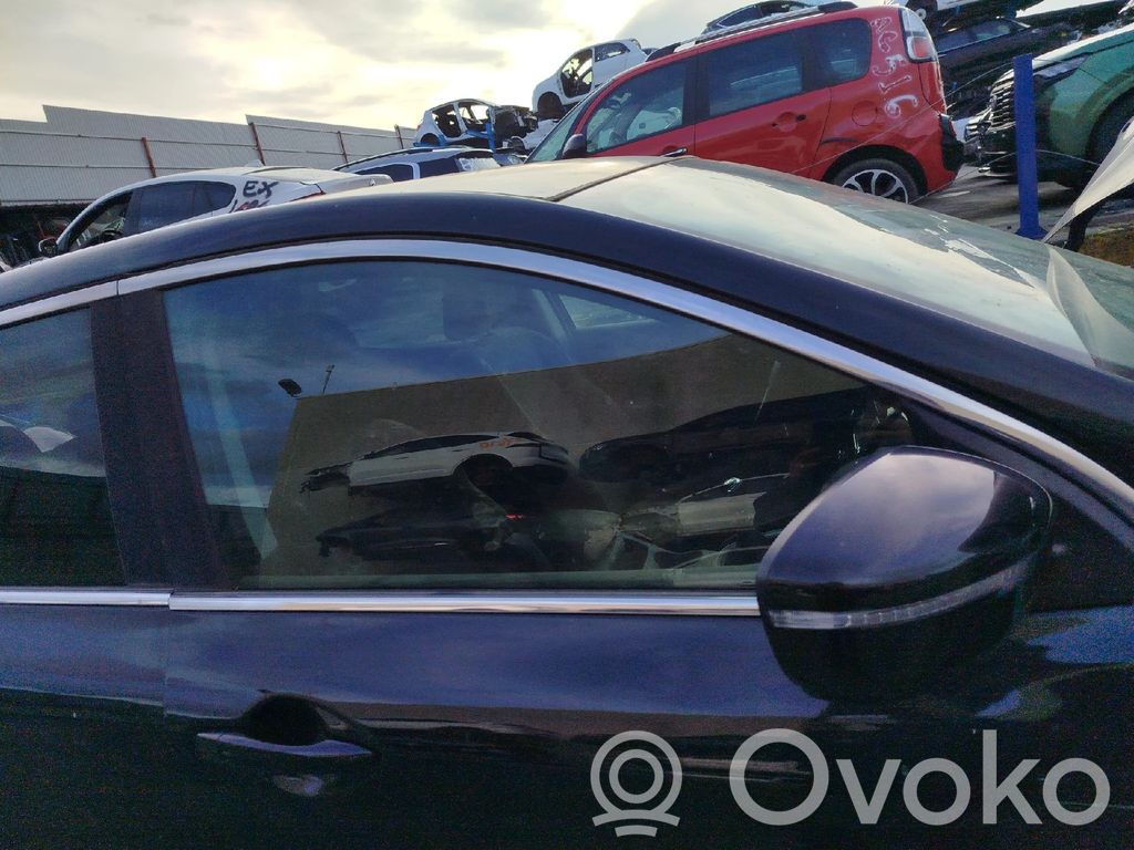 Nissan Qashqai Etuoven ikkunalasi, neliovinen malli