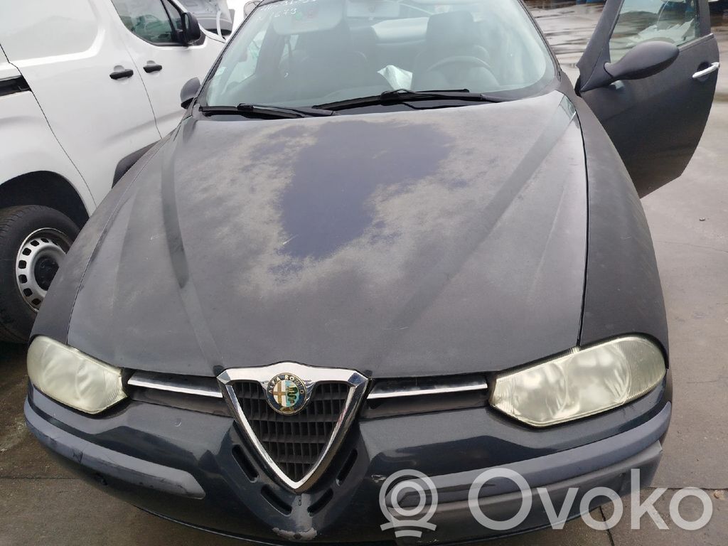 Alfa Romeo 156 Konepelti